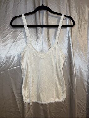 Vintage By Mel-Lin Lace Trimmed Lingering Slip Top Size Small